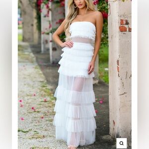 Elegant White Strapless Tiered Dress